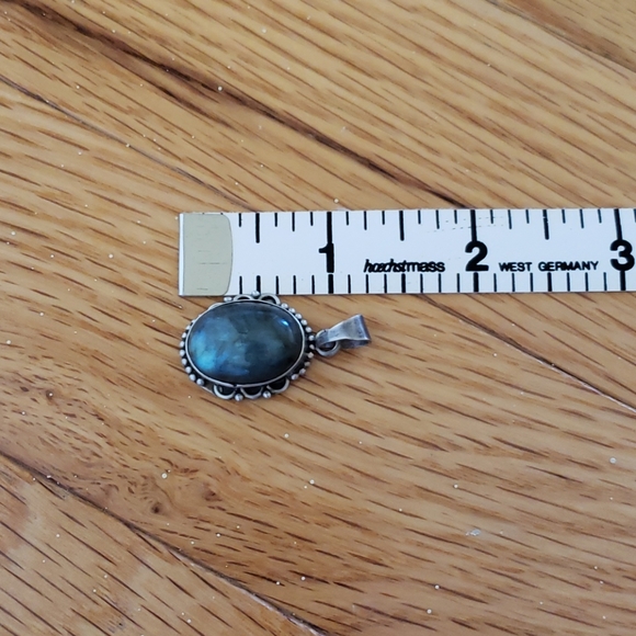 Women's Blue Green Stone Pendant - Picture 2 of 3